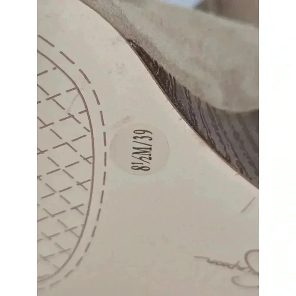 Women's Jessica Simpson Wedge Sandals, Size 8.5, Taupe - Picture 10 of 10